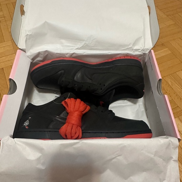 Nike Sb Dunk Black Pigeon - Picture 2 of 6